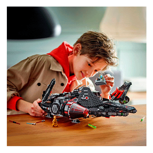 LEGO 75389 Star Wars A Dark Falcon
