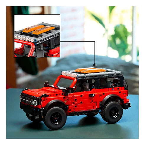 LEGO 42213 Technic SUV Ford Bronco