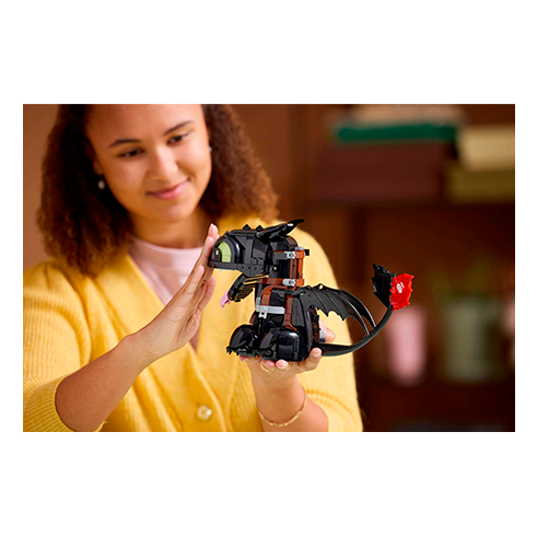LEGO 10375 Icons How to Train Your Dragon: Toothless