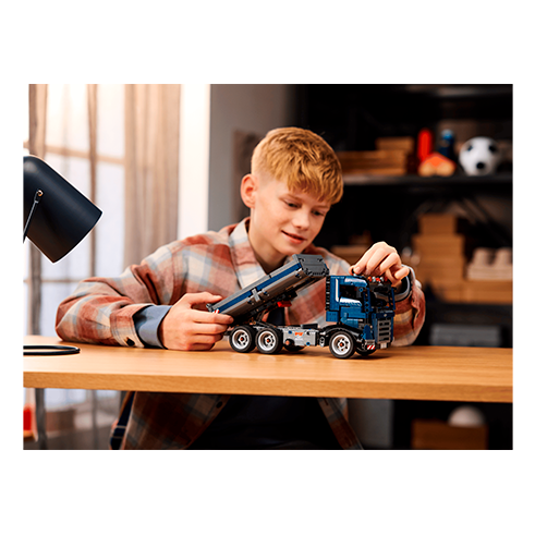 LEGO 42203 Technic Tipping Dump Truck
