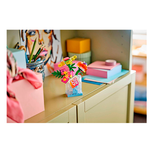 LEGO 31383 Creator 3-in-1 Frasco de Perfume com Decoração Floral